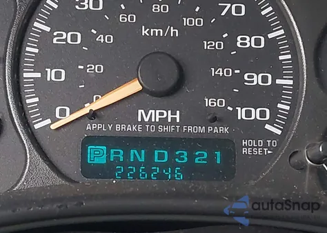 2002 Chevrolet Avalanche 1500 z USA, uszkodzony, nr VIN 3GNEC13T72G345315